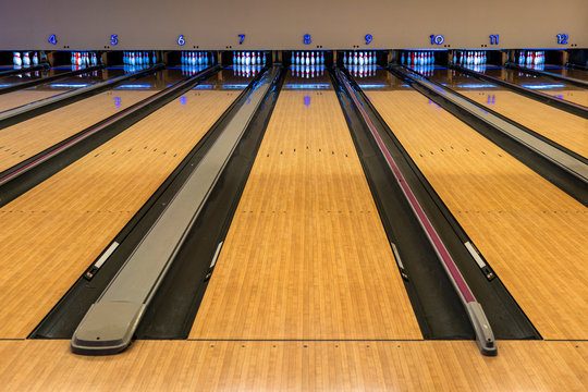 wooden lanes are the original bowling lane